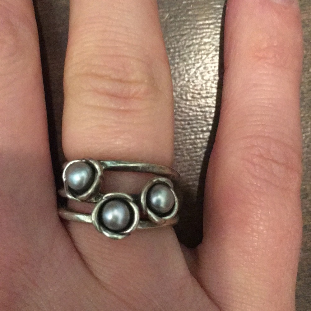 Pandora ring
